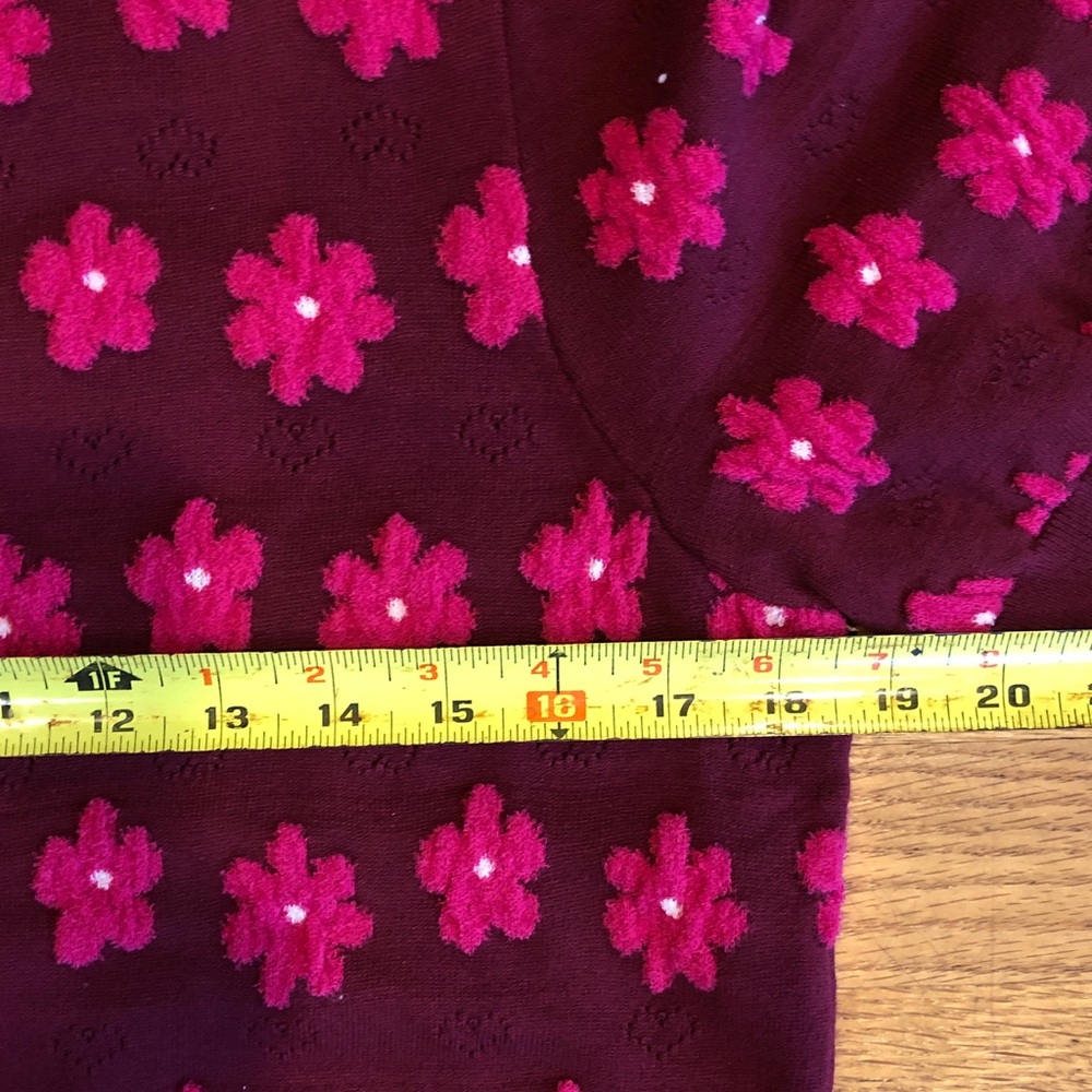 NWOT kate spade Burgundy Sweater with Hot Pink Floral Appliqués - Picture 12 of 13